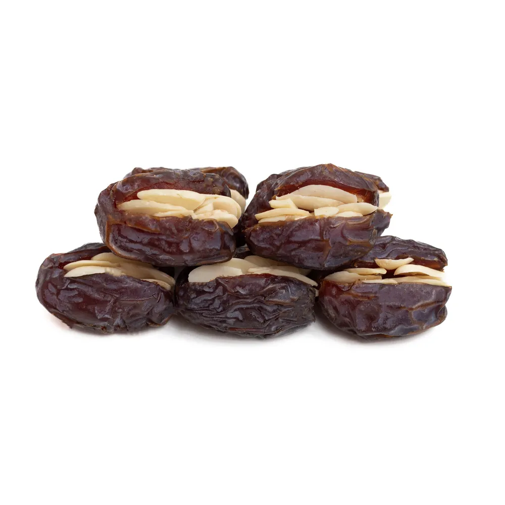 خرما با مغز بادام پرک دشت‌زاد